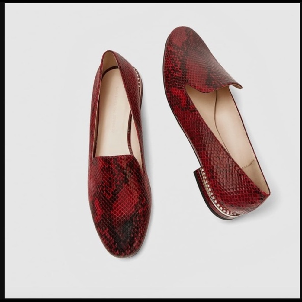 Zara Flat embossed shoe with heel detail